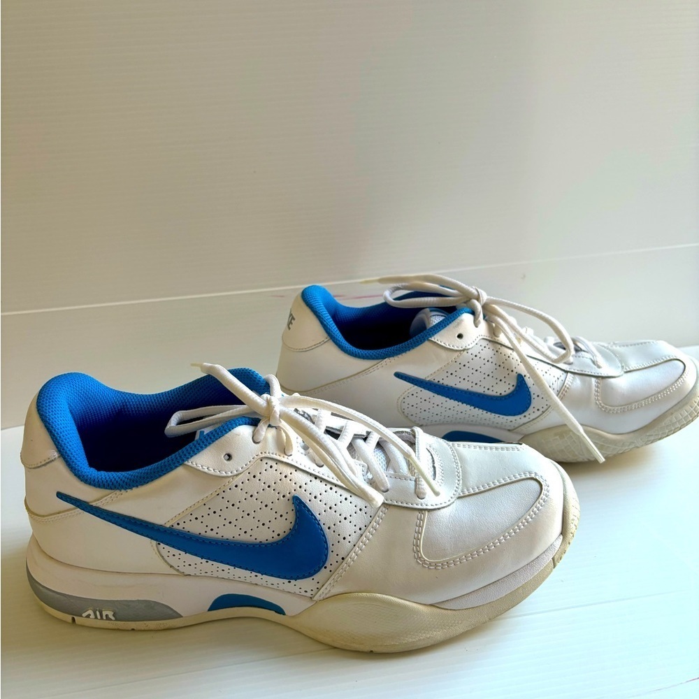 Nike Air Malia Running Shoes Women's